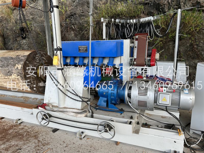 重型數控六刀圓木車床